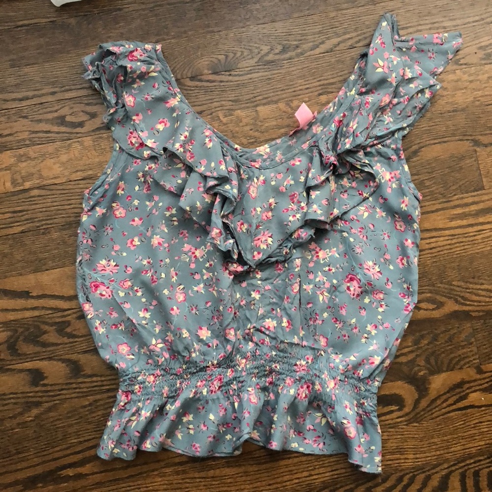 Floral V front and Back top